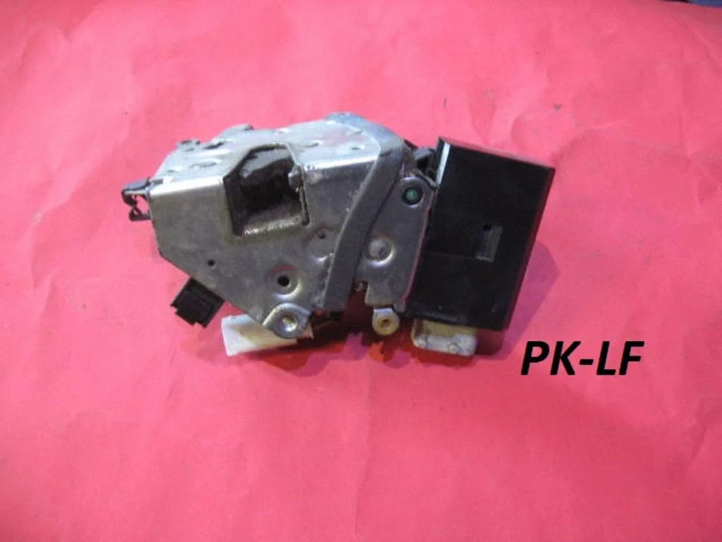 Esiukse lukk 8352165