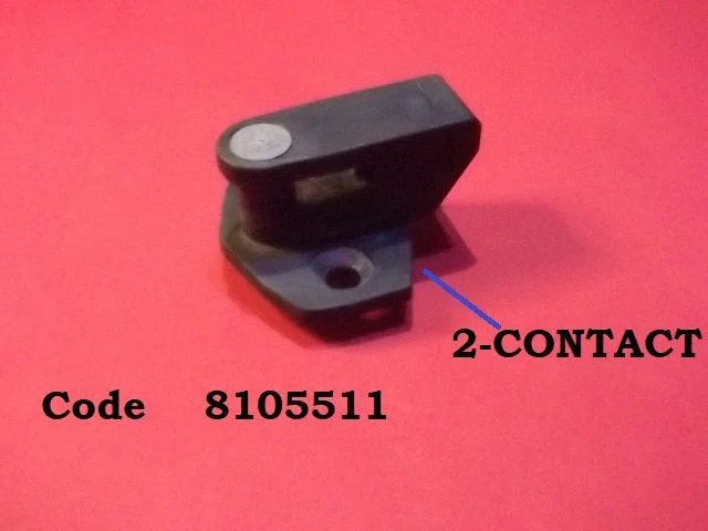 Front door lock loop/hook striker 8105511