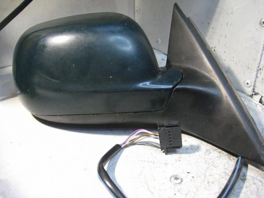Front door electric wing mirror – right