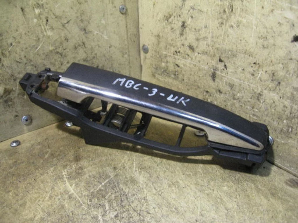 Rear door exterior handle NURODYKITEKURIPUSEELEGANCE