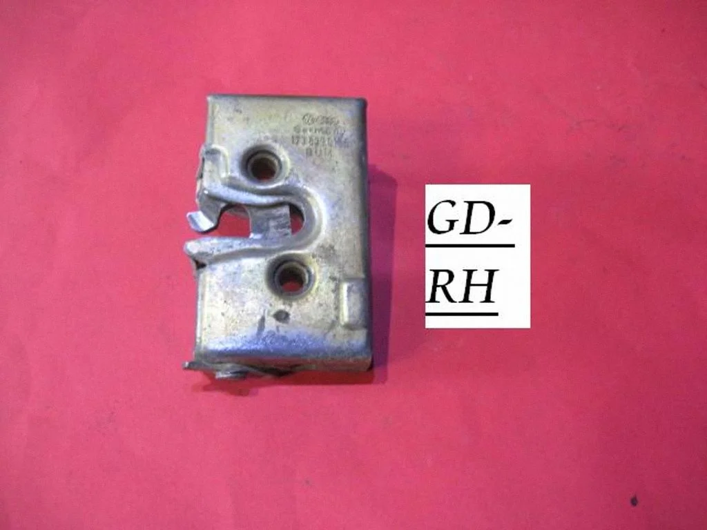 Rear door lock 193839016A