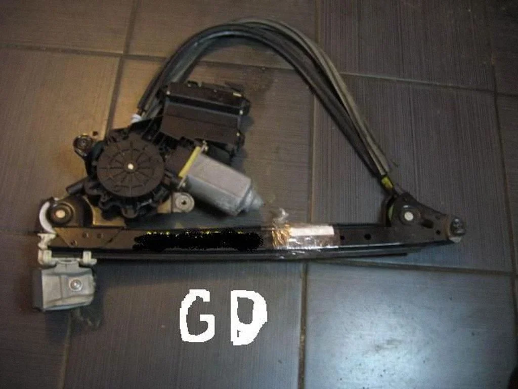 Rear door window regulator with motor – right