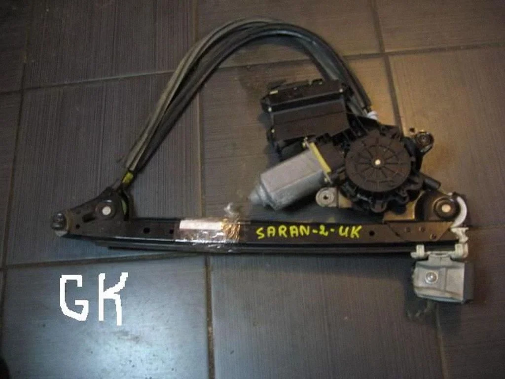 Rear door window regulator with motor – left
