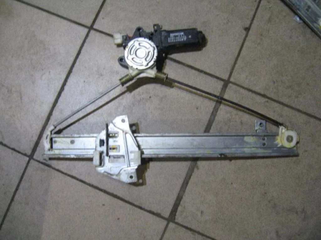 El. Lango pakėlimo mechanizmo komplektas