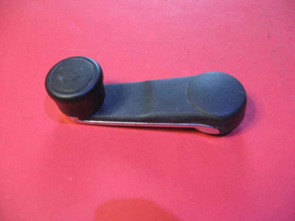 Rear door window winding handle – Audi A4 S4 B5 8D (1999-2000)