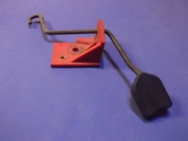 Engine bonnet (hood) release handle 1H486753