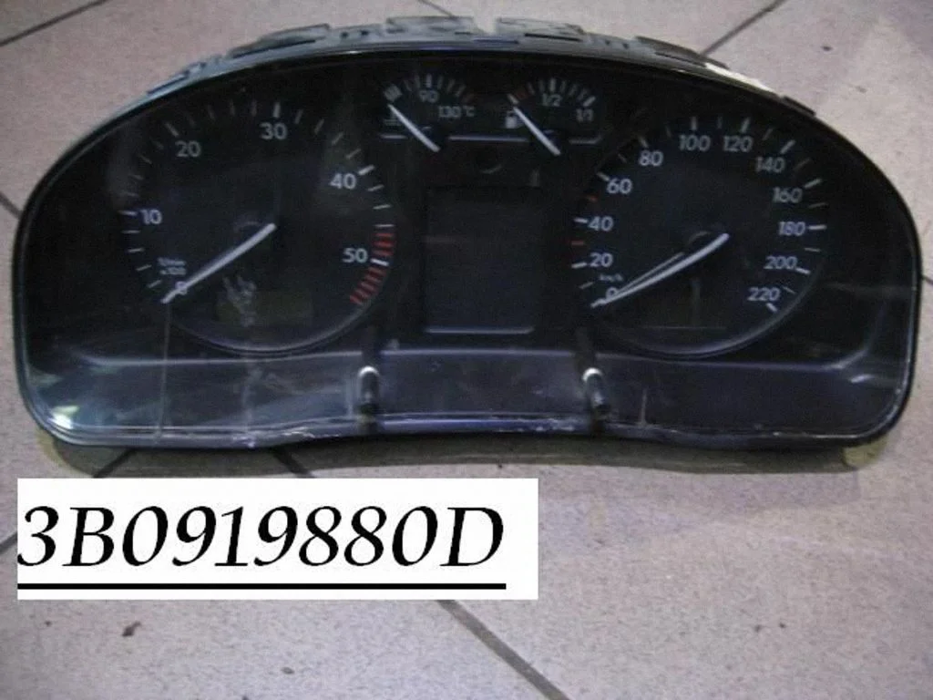 Spidometrs (instrumentu panelis) 3B0919880D