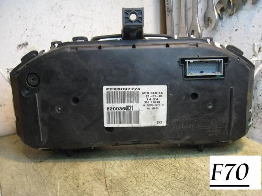 Speedometer (instrument cluster) 8200364031