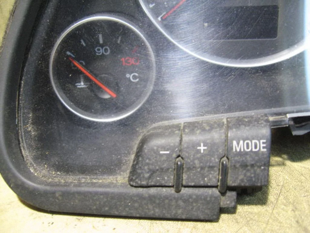 Speedometer (instrument cluster) – Audi A4 S4 B5 8D (1999-2000)