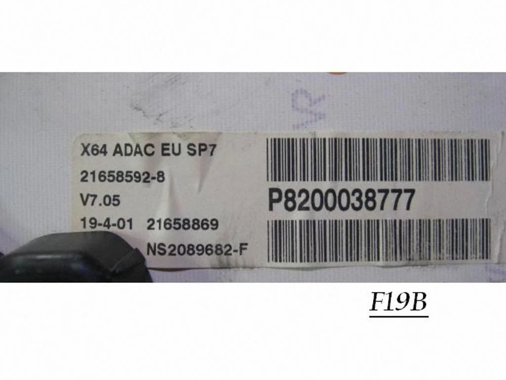 Spidometrs (instrumentu panelis) P8200038777