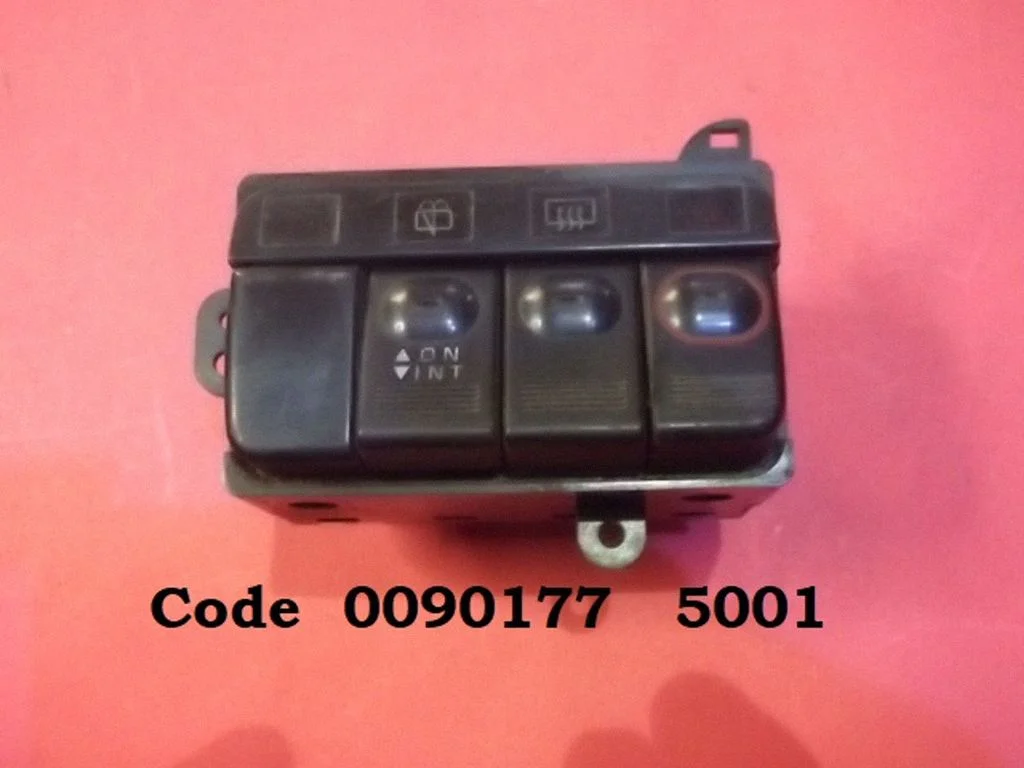 Hazard light switch 0090177