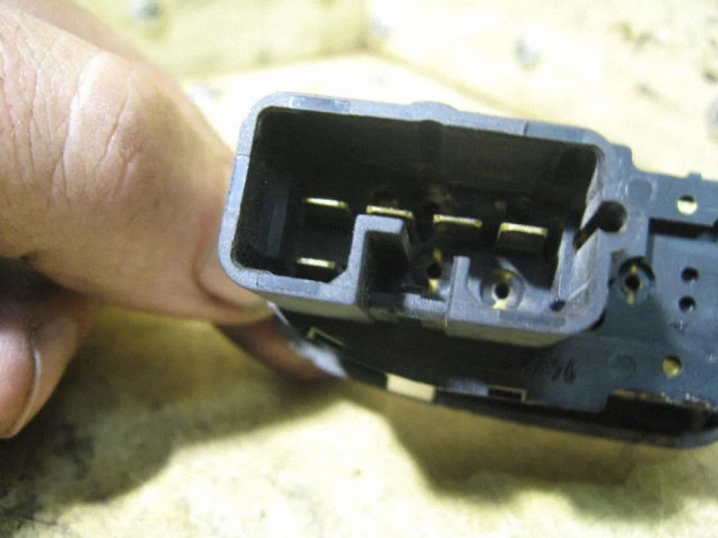 Electric window control switch