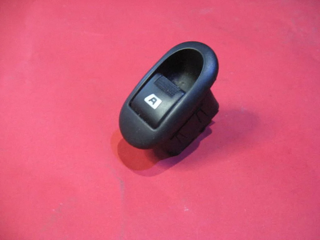 Muud lülitid / nupud / hoovad – Citroen C3 (2005-2010)