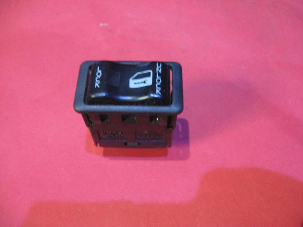 Other switches/knobs/shifts 24016AV002