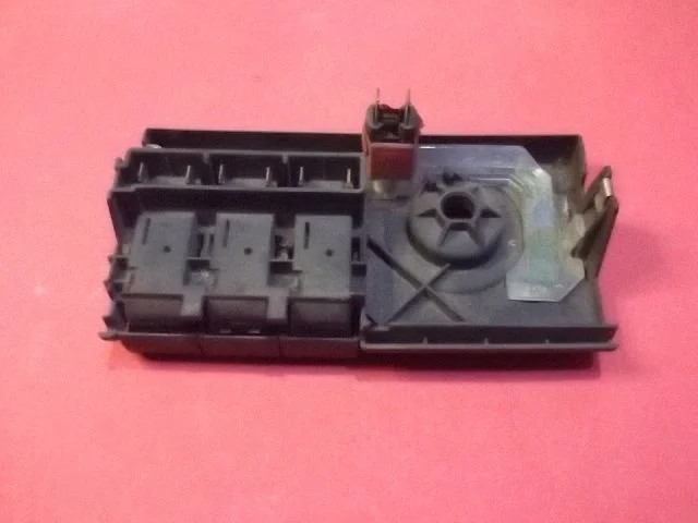 Fog light switch 447853 – Volvo 460 (1990-1996)