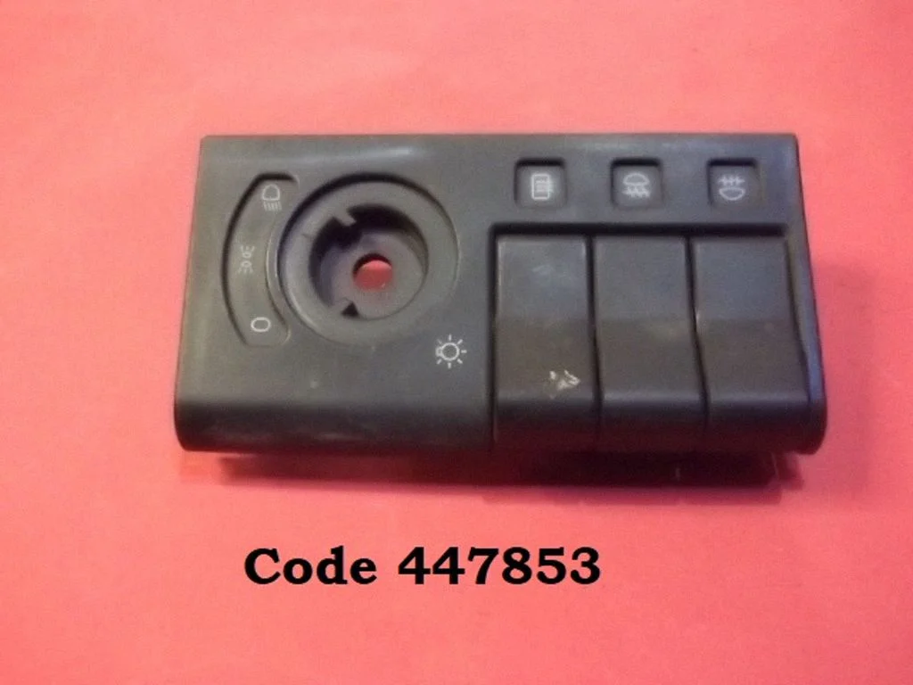 Fog light switch 447853 – Volvo 460 (1990-1996)