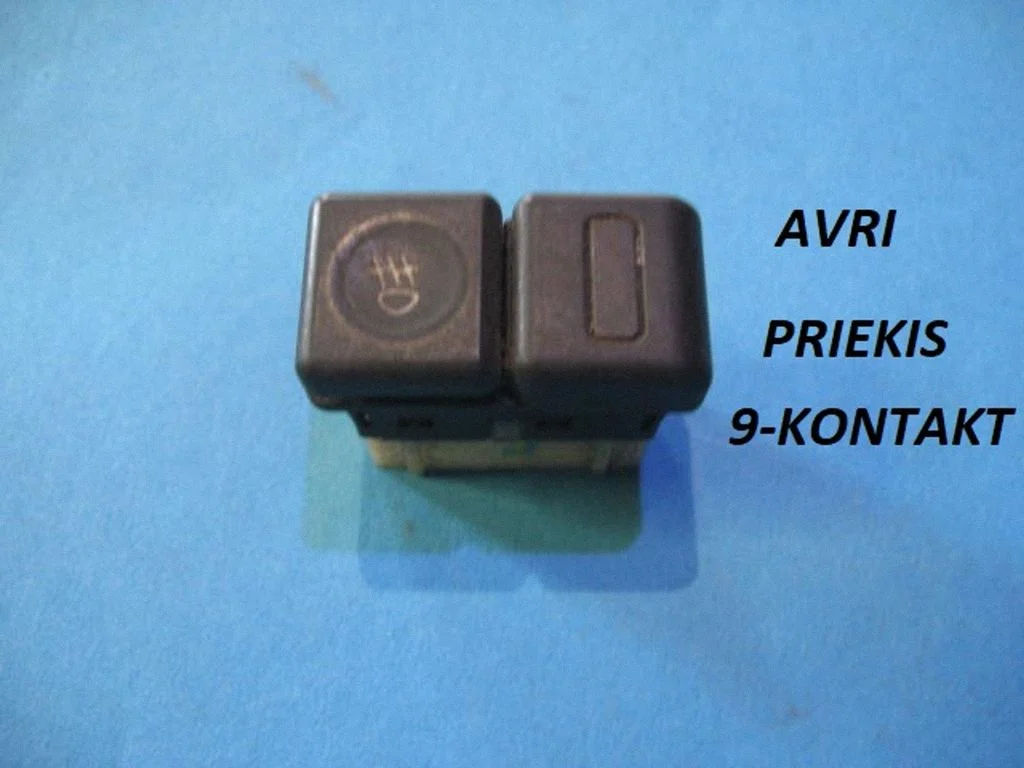 Miglas lukturu slēdzis AVRI
