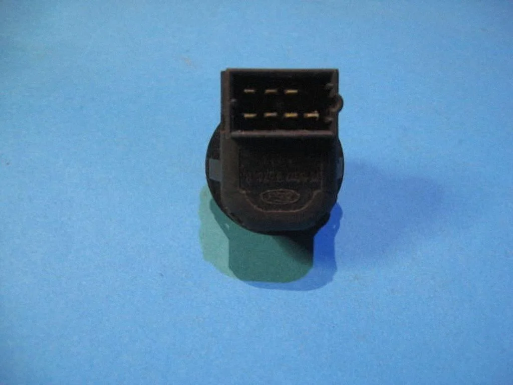 Przełącznik lusterek 93BG17B676BA