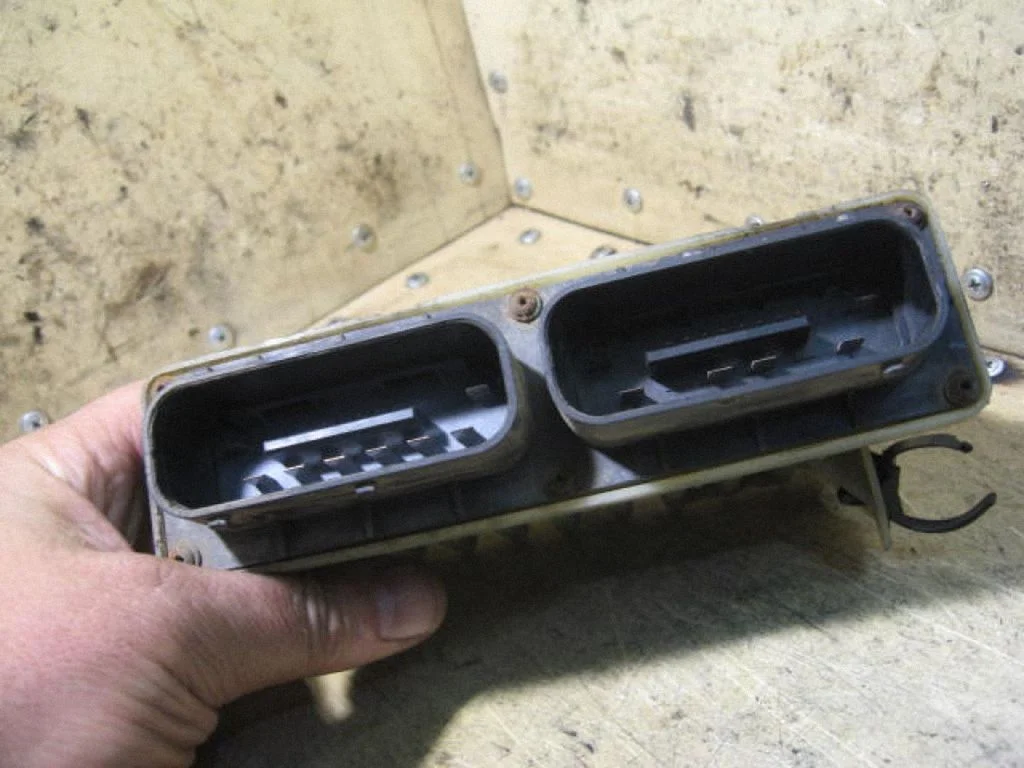 Coolant fan relay DELPHI244101301D804027