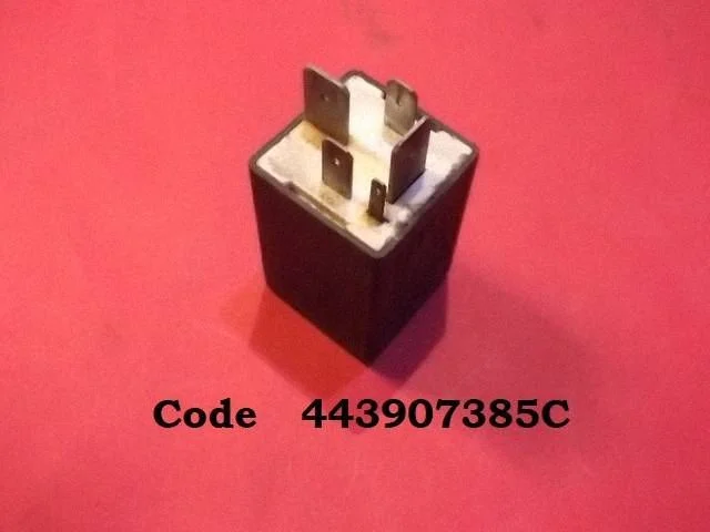 Kütusepumba relee 443907385C