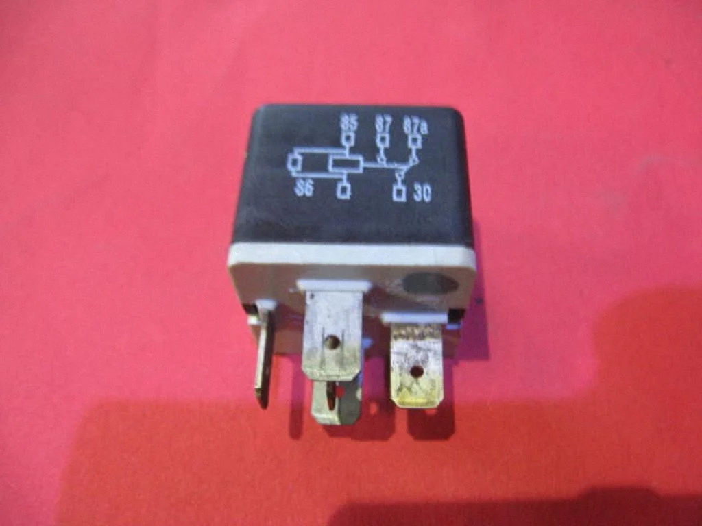 Window wiper relay 90191753