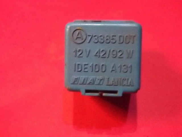 Gaismu relejs IDE100A131