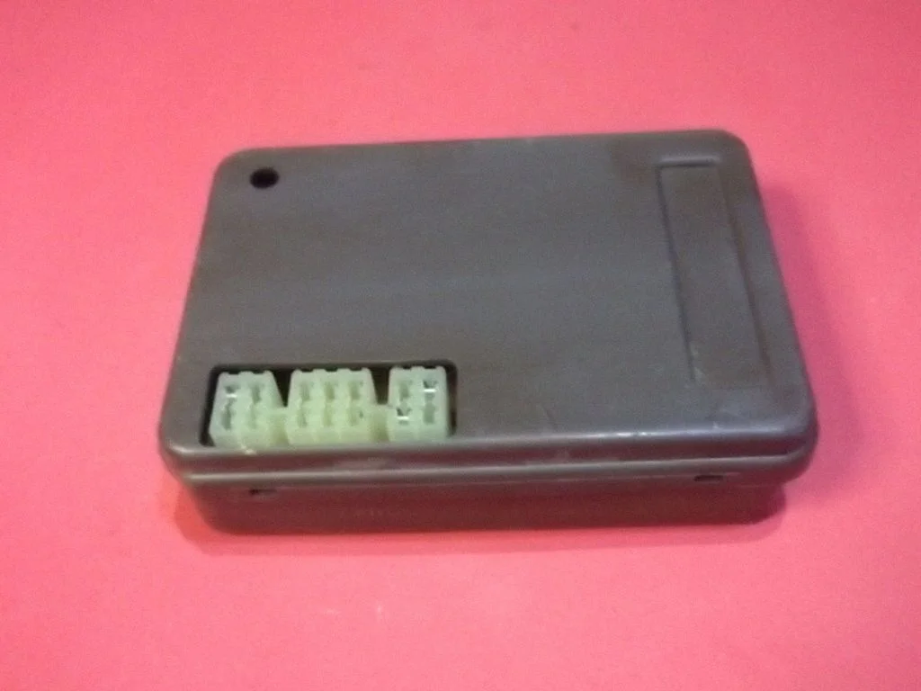 Light relay 38600SH3G1