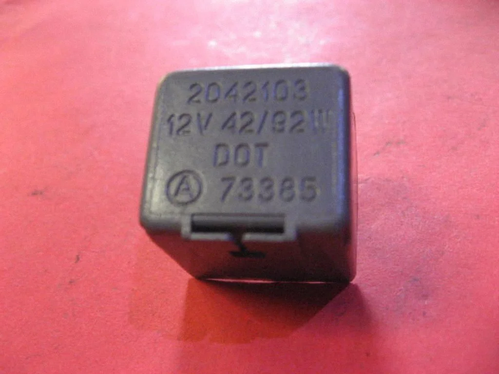 Light relay