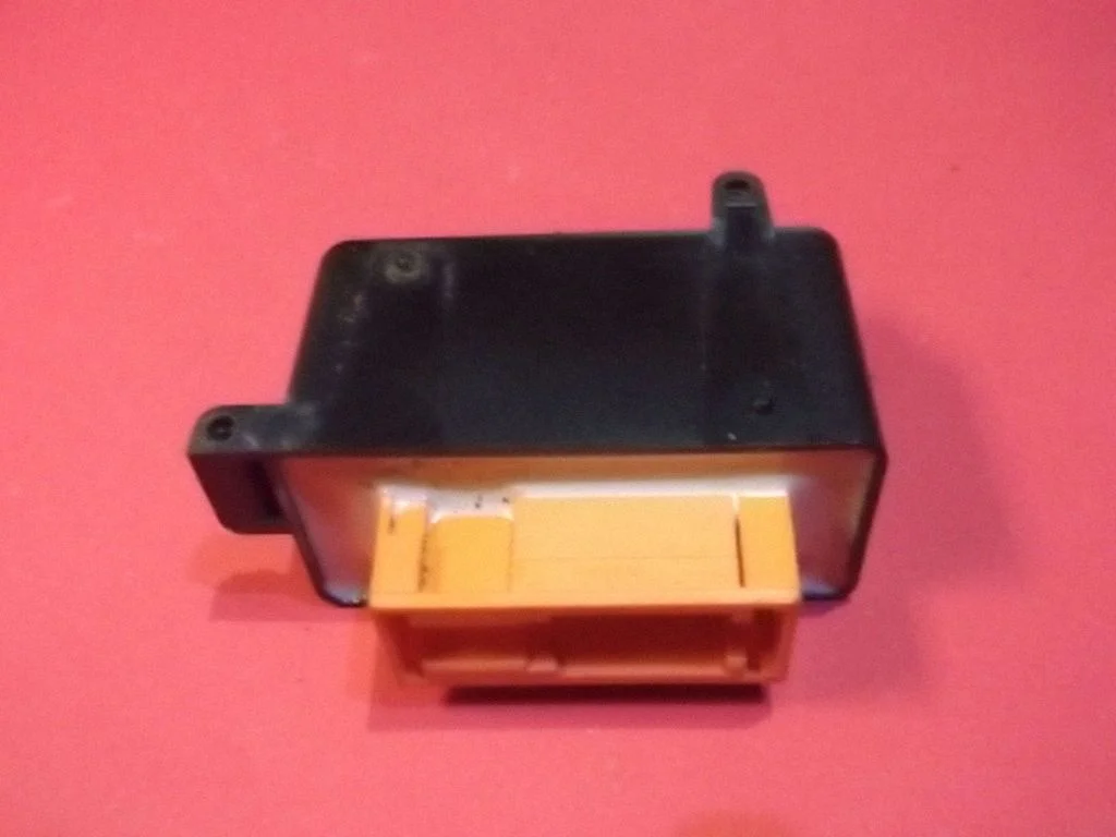 Drošības spilvenu vadības bloks 7700841176A