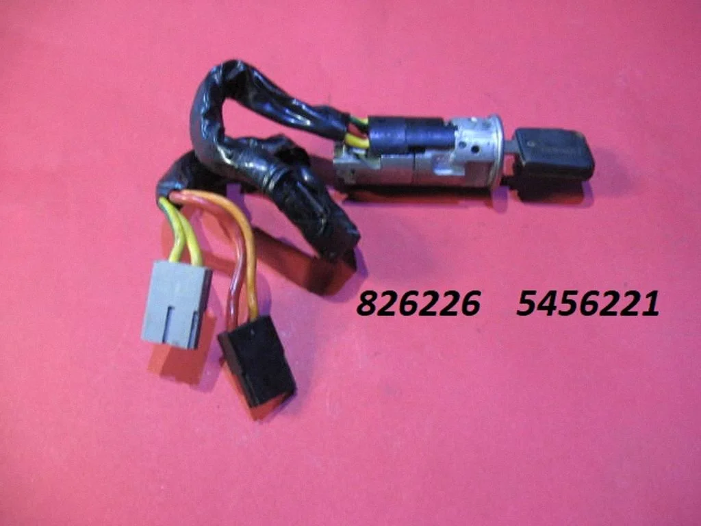 Aizdedzes slēdzene 826226