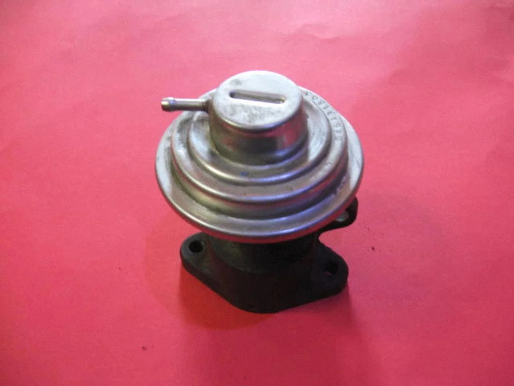 EGR valve 046131503A