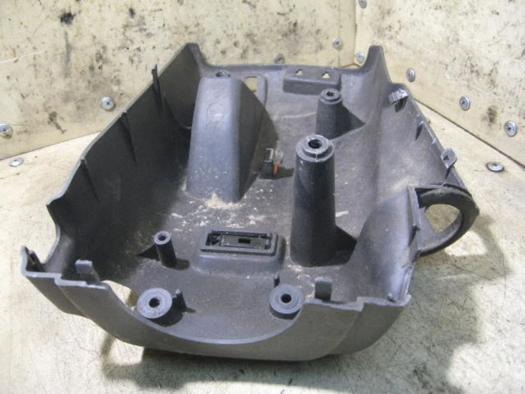 Steering wheel column trim – Mitsubishi Pajero Sport I (1996-2008)