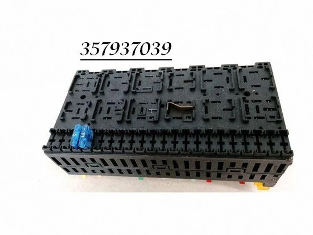 Drošinātāju kārba (komplekts) 357937039