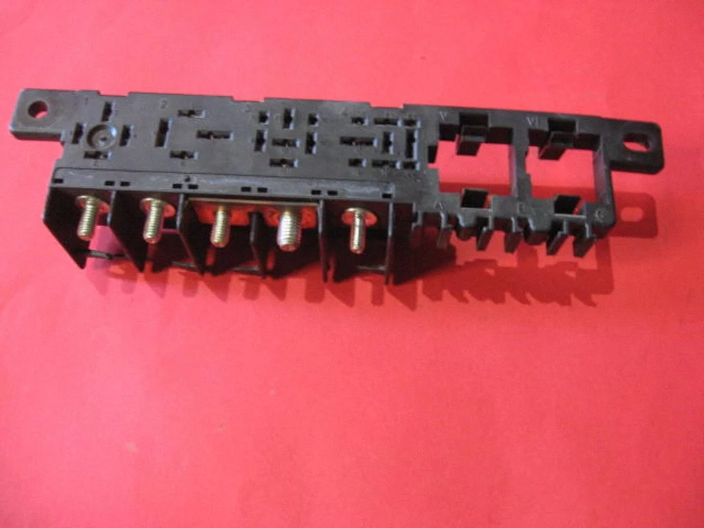 Fuse module – Audi A6 Allroad C5 (1999-2005)