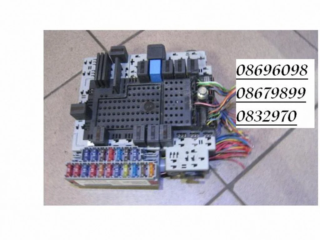 Moduł bezpieczników 08696098