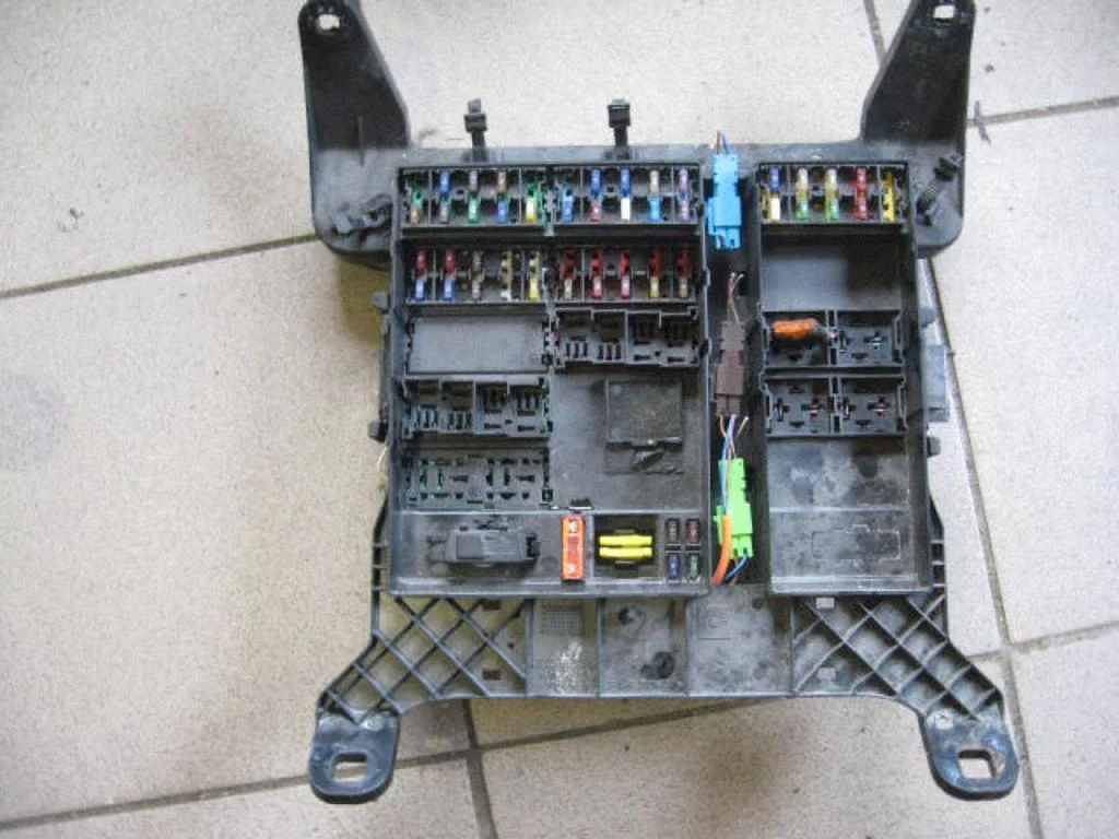 Fuse module 6025307195