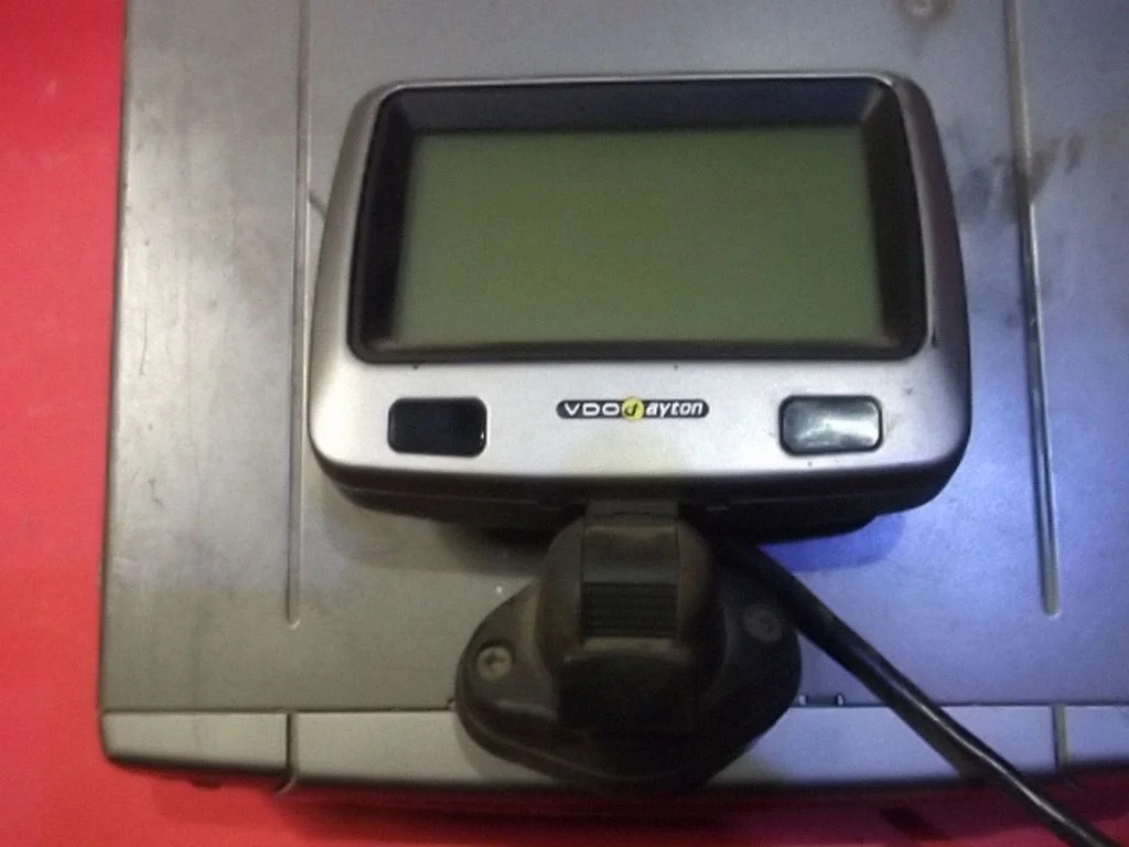 Radio/CD/DVD/GPS head unit 21CFR104010