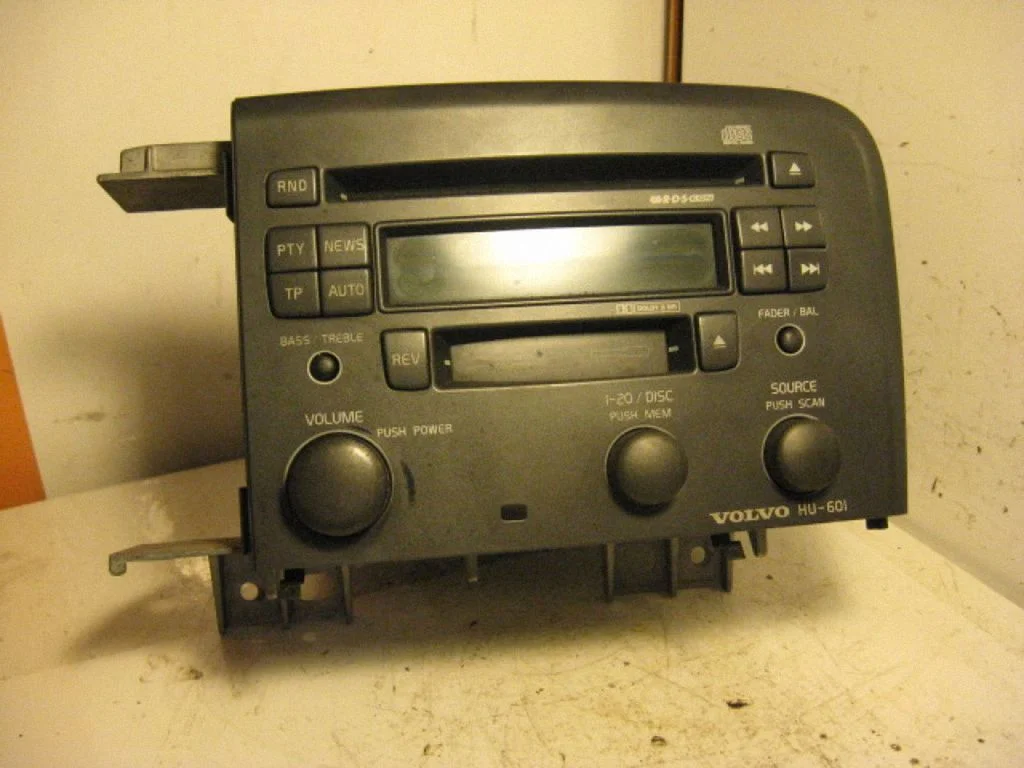 Radio/CD/DVD/GPS head unit 60194965641
