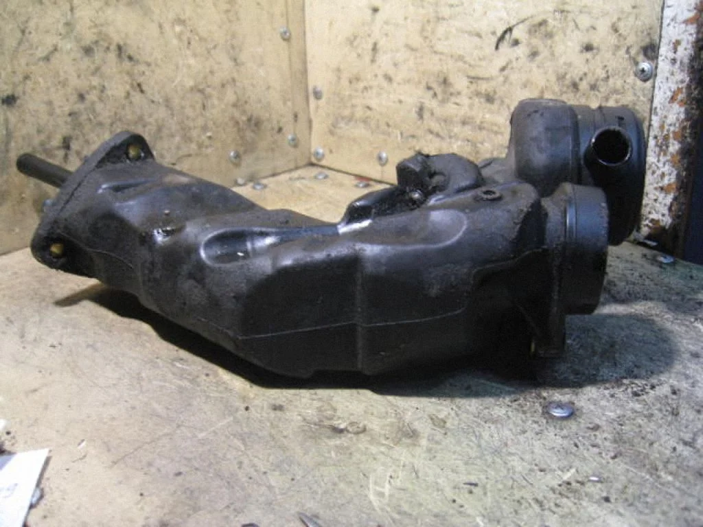 Kartera ventilācija/caurulīte(-s)/šļūtene(-s) A6680160434