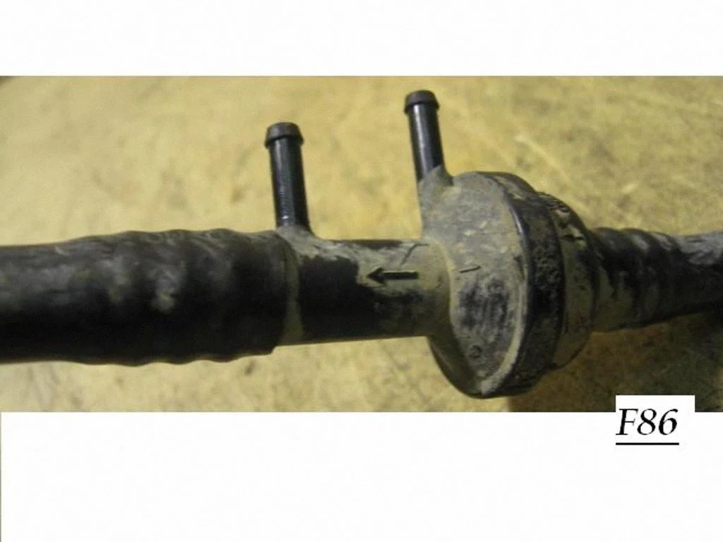 Przewody/węże podciśnienia 7M1611931M