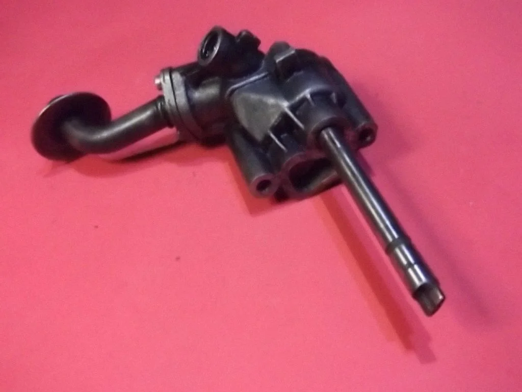 Õlipump 026115153A