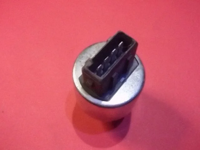 Air conditioning (A/C) pressure sensor
