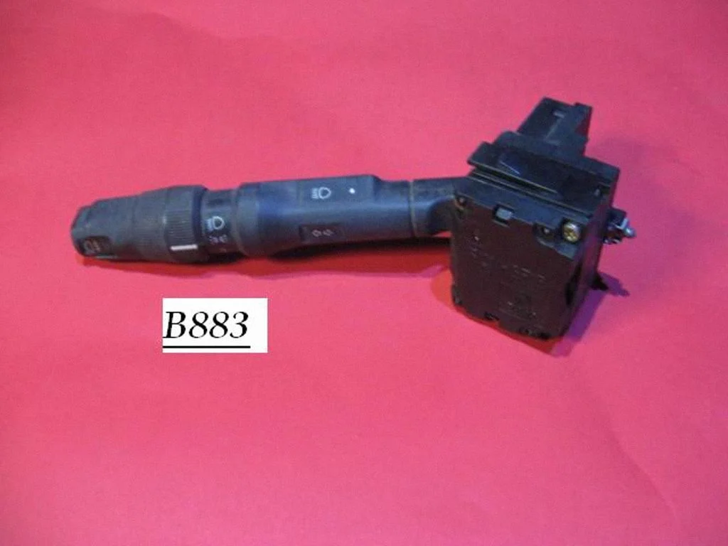 Pagriezienu/gaismu svira B883