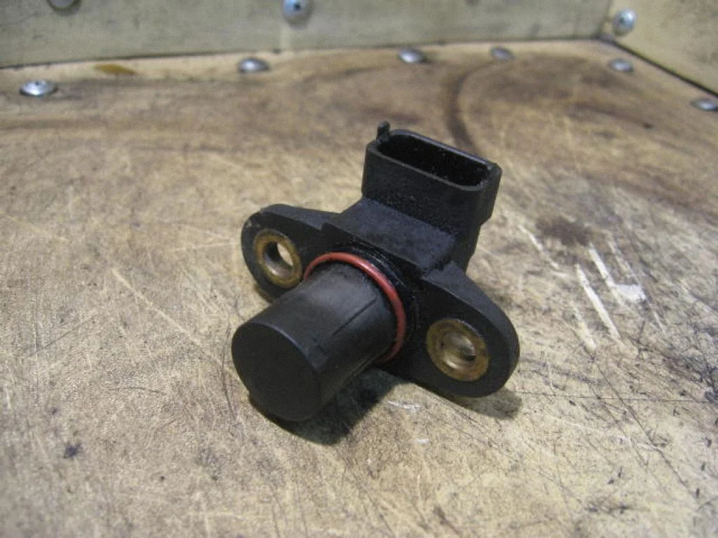 Camshaft position sensor A0041530028
