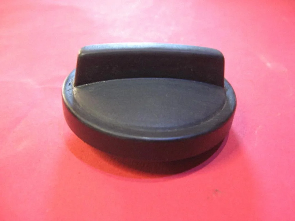 Oil filler cap – BMW 3 Series E46 (1998-2005)