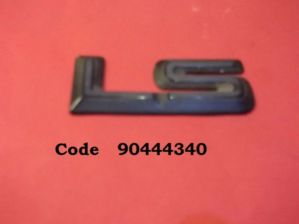 Gamintojo ženkliukas/ modelio raidės