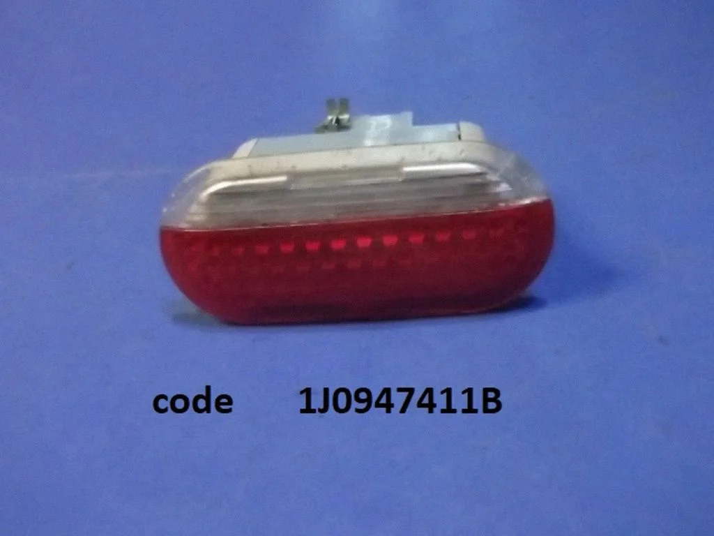 Esiukse valgustustuli (sees) 1J0947411B