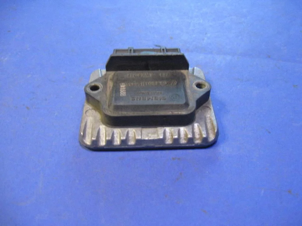 Süüte võimendi juhtplokk – Volkswagen Polo III 6N 6N2 6NF (1995-2001)