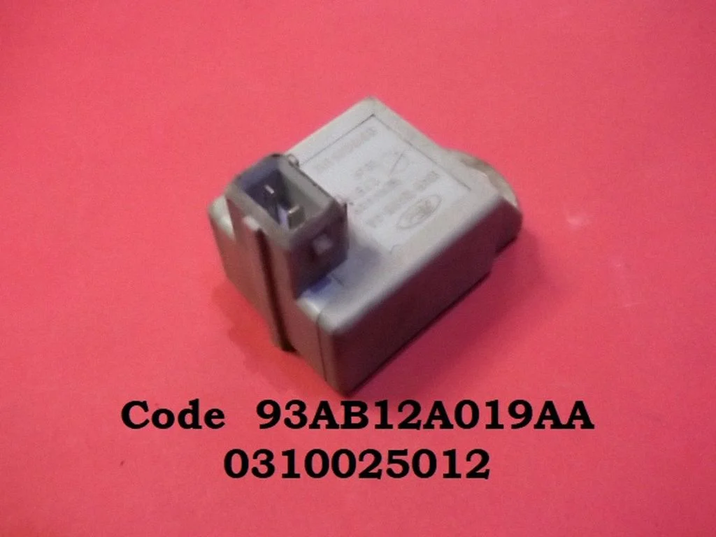 Aizdedzes pastiprinātāja bloks (komutators) 93AB12A019AA