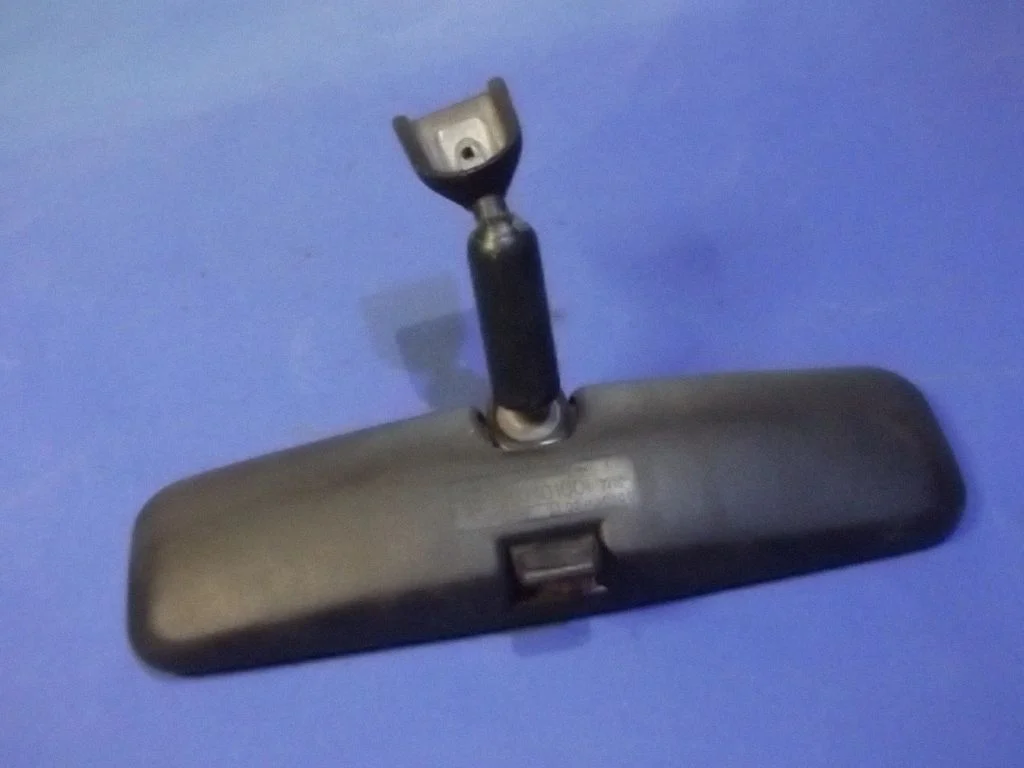 Galinio vaizdo veidrodis (salone)
